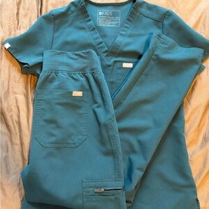Figs Women's Caribbean Blue Scrub XXS TOP AND XS/P BOTTOM